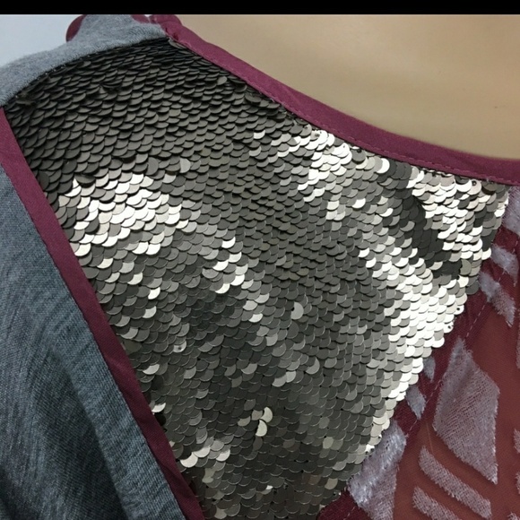 Anthropology "Tiny"‎ gray/pink sequence blouse … - Picture 6 of 8